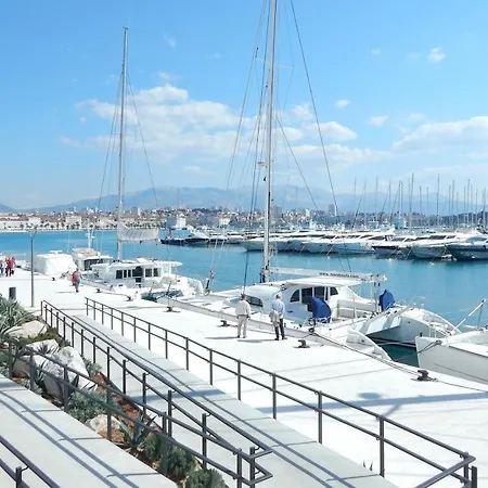 Luxury Bed & Breakfast Irini, In The Heart Of