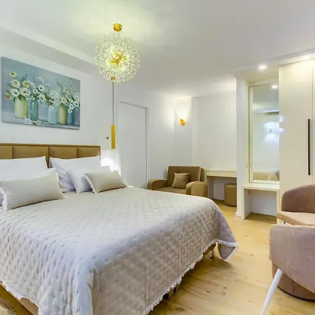 Alojamento de Acomodação e Pequeno-almoço Luxury Irini, In The Heart Of Split