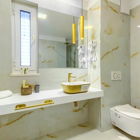 Bed & Breakfast Luxury Bed & Breakfast Irini, In The Heart Of