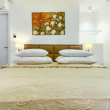 Bed & Breakfast Luxury Bed & Breakfast Irini, In The Heart Of Split