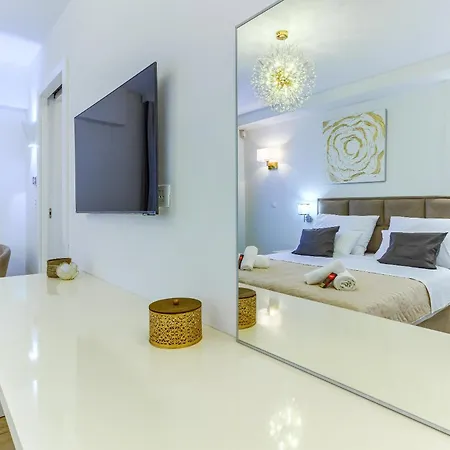 Luxury Irini, In The Heart Of Alojamento de Acomodação e Pequeno-almoço Split