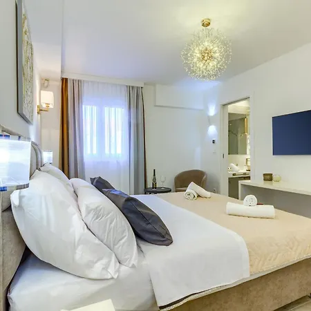 Luxury Irini, In The Heart Of Alojamento de Acomodação e Pequeno-almoço