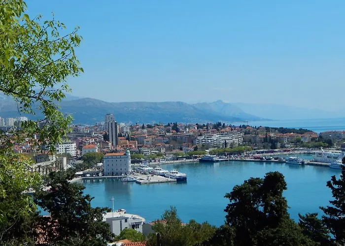 Luxury Bed & Breakfast Irini, In The Heart Of 4*