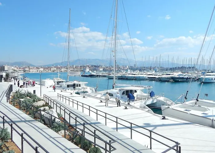 Luxury Bed & Breakfast Irini, In The Heart Of