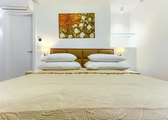 Bed & Breakfast Luxury Bed & Breakfast Irini, In The Heart Of Split