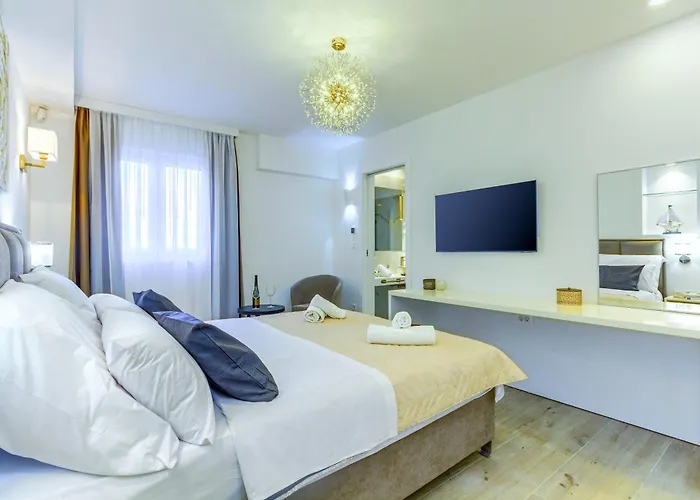 Luxury Bed & Breakfast Irini, In The Heart Of