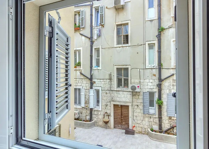 Bed & Breakfast Luxury Bed & Breakfast Irini, In The Heart Of Split