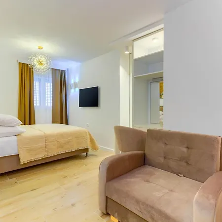 Bed & Breakfast Luxury Bed & Breakfast Irini, In The Heart Of *
