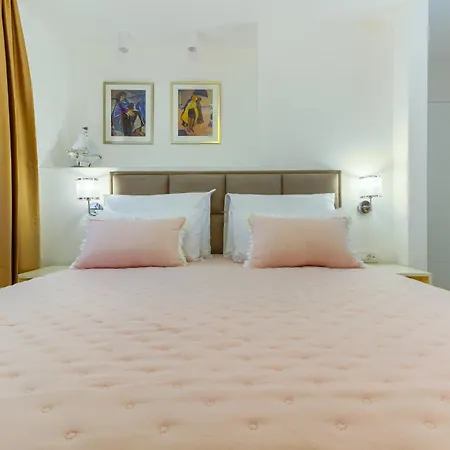 Bed & Breakfast Luxury Bed & Breakfast Irini, In The Heart Of *