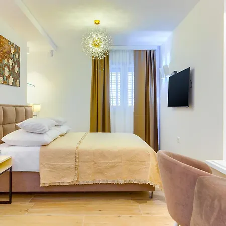 Bed & Breakfast Luxury Bed & Breakfast Irini, In The Heart Of *